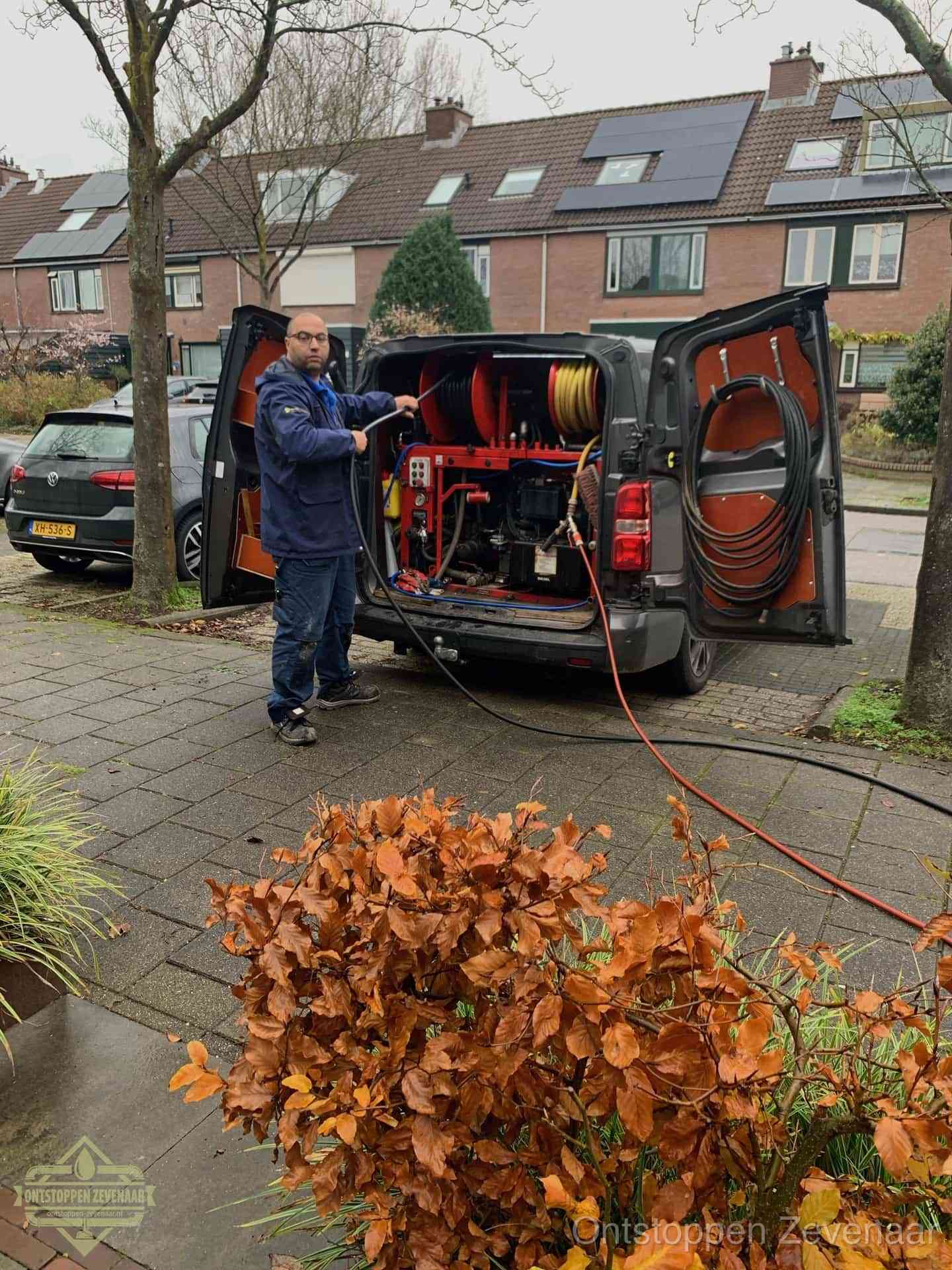Rioolservice in de wijk in Zevenaar